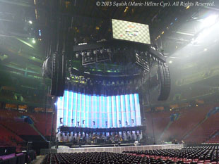 Première visite backstage avant le spectacle de Bon Jovi au Centre Bell, Québec, Canada (14 février 2013)